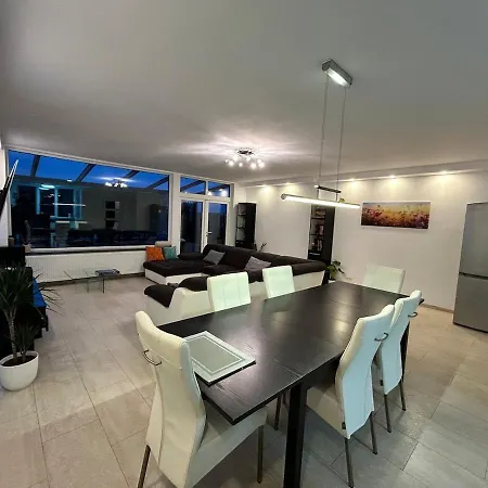 Deluxe Estate Villa *