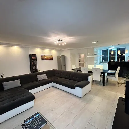 Villa Deluxe Estate *