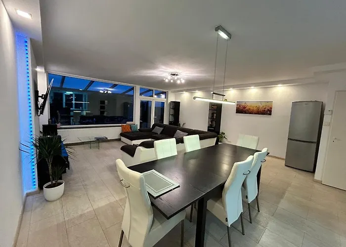 Deluxe Estate Villa *